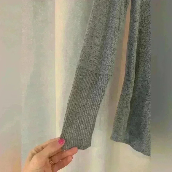 Women’s Gray 24/7 Maurices Top - Picture 4 of 7